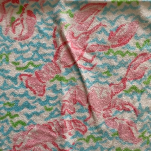 3 pieces of Lilly Pulitzer Lobstah Roll beach Towels - Picture 4 of 6